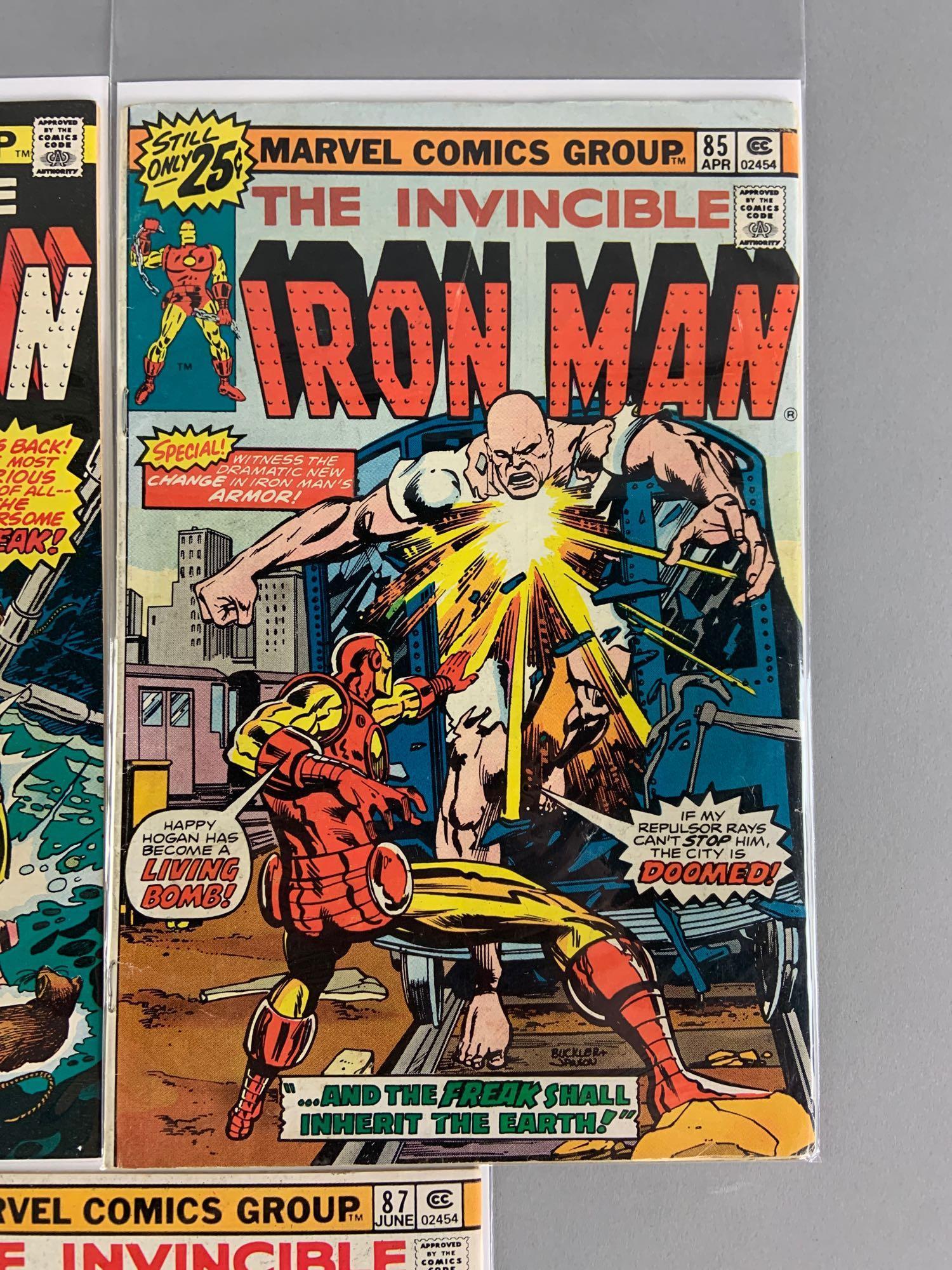 Group of 5 Marvel Comics The Invincible Iron Man Comic Books