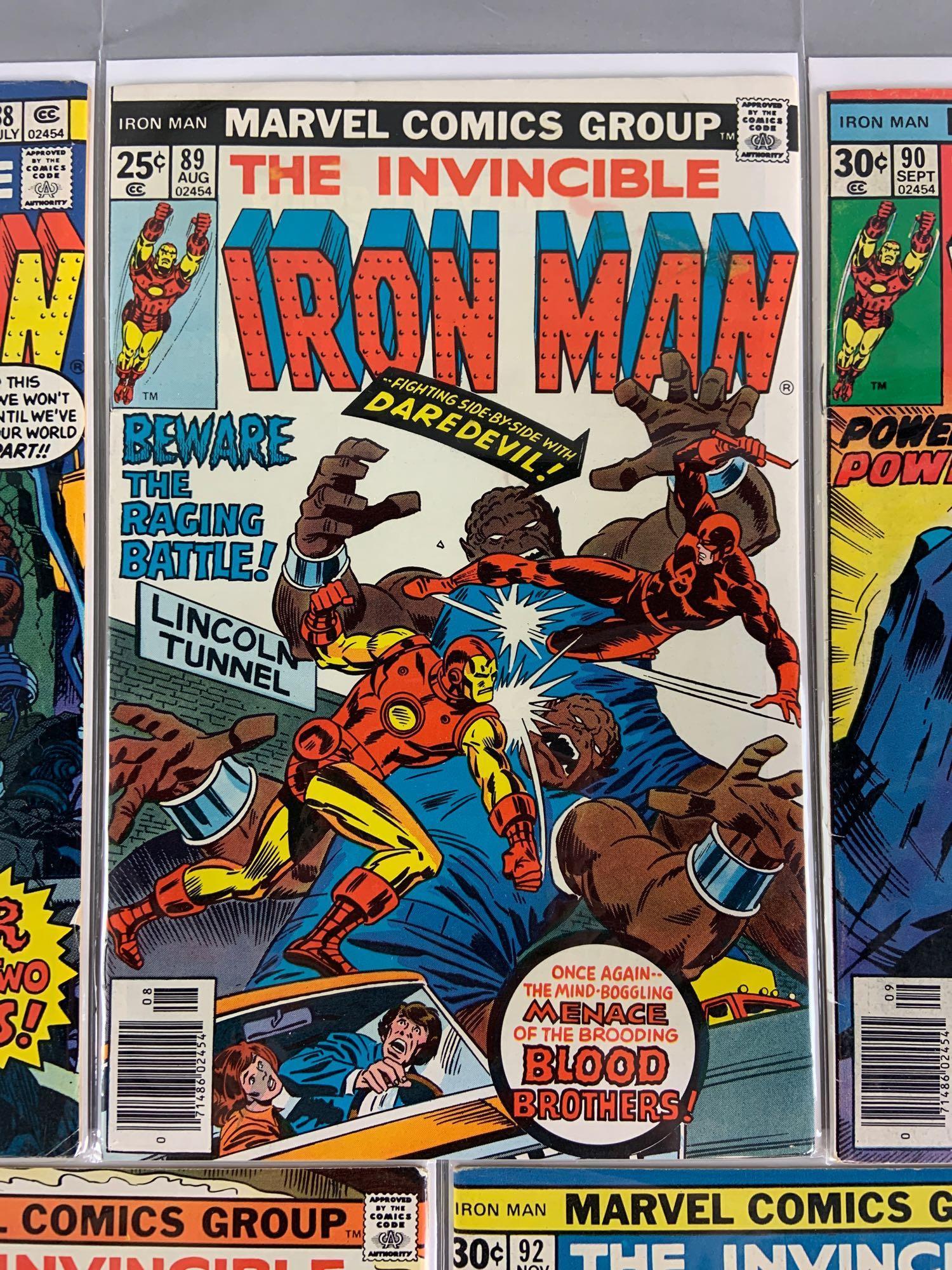 Group of 5 Marvel Comics The Invincible Iron Man Comic Books