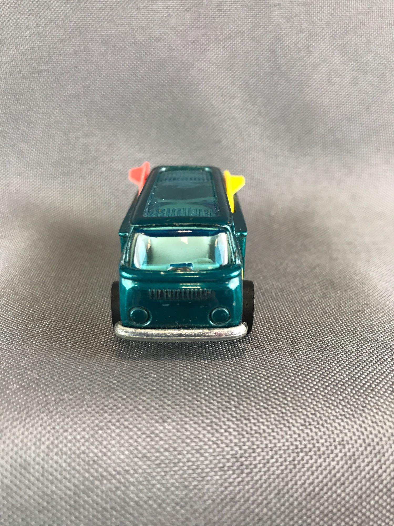 Hot Wheels Redline Volkswagen Beach Bomb die-cast Vehicle