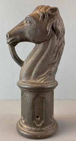 Cast Iron Horse Head Hitching Post