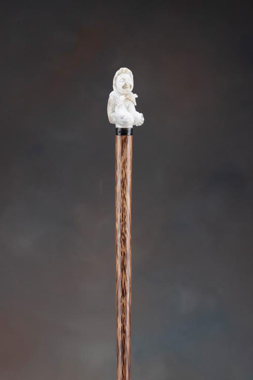 Vintage Cane with 33 1/2" shaft with whimsical handle of old woman, overall length 36".  (King Colle