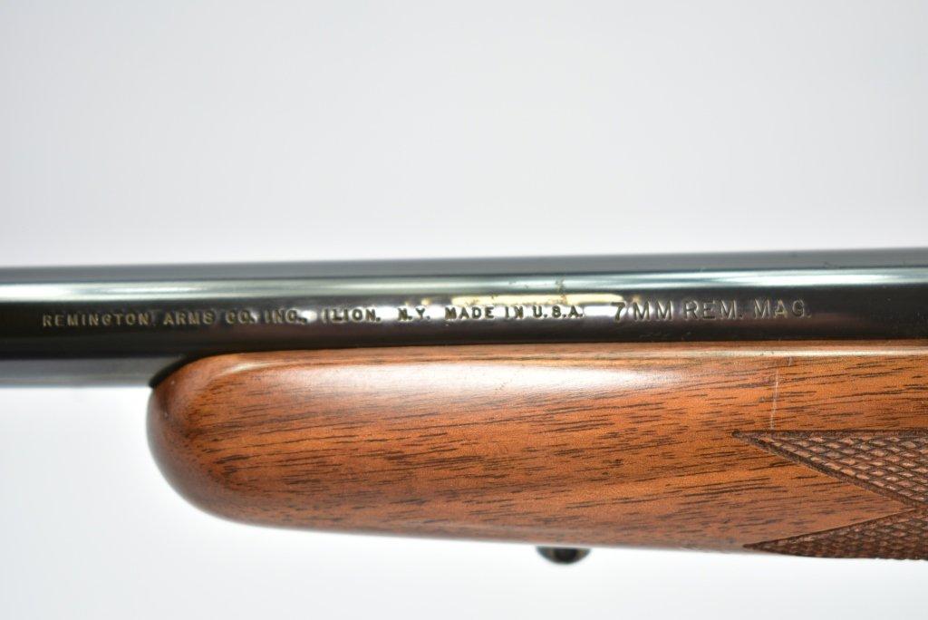 Remington, Model 700 Classic, 7mm Mag cal., Bolt-Action W/ Box