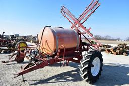 500 Gal. Sprayer w/ Booms