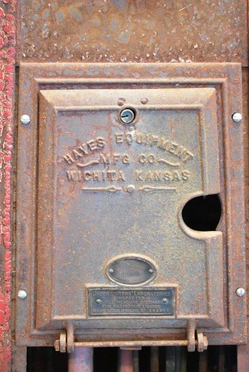 1923s Hayes 10 Gallon Visible Gas Pump