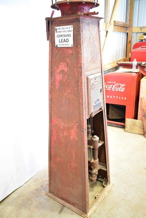 1923s Hayes 10 Gallon Visible Gas Pump