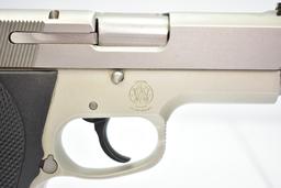 1997, Smith & Wesson, Model 4013, 40 S&W cal., Semi-Auto