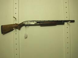 Winchester mod. 12 12 ga pump shotgun vent rib ser # 651938  40% metal 30%