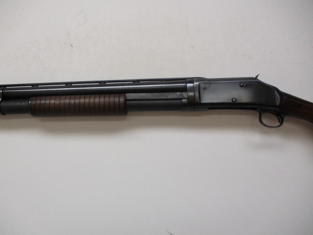 Winchester mod. 1897 12 ga pump shotgun full choke vent rib bbl ser # E5807