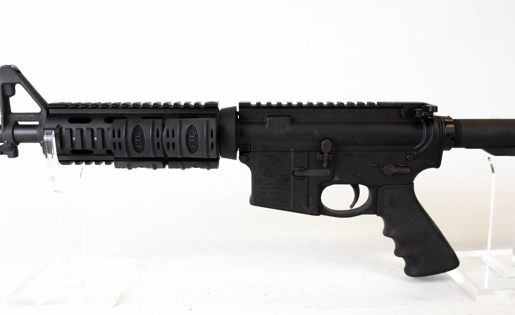 S & W mod M&P15 5.56 Nato cal semi auto rifle