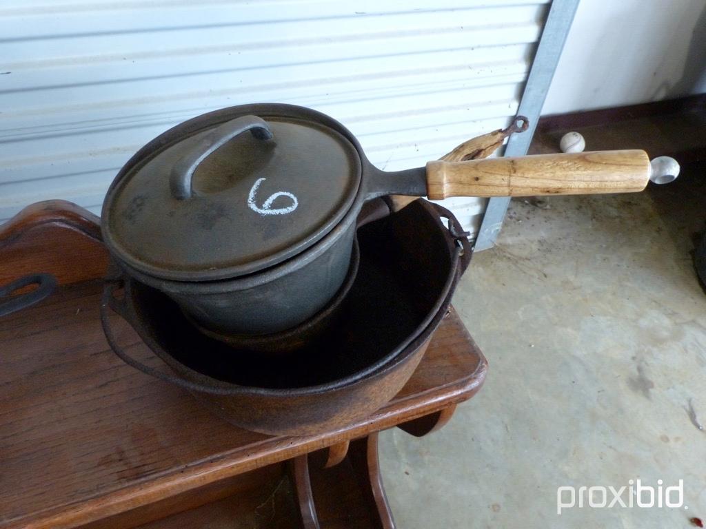 CAST IRON COOKWARE