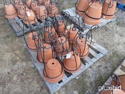 9 POTS & STANDS