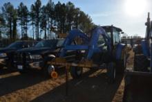 NEW HOLLAND TL80 TRACTOR