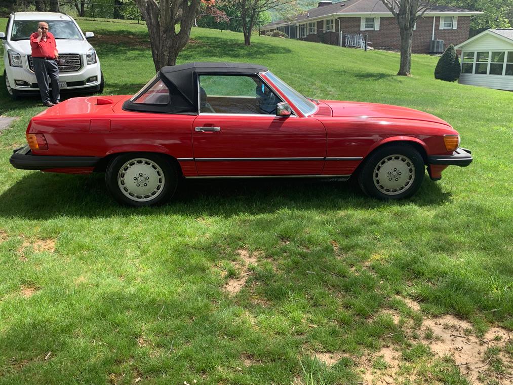 1987 Mercedes Benz 560 SL Convertible