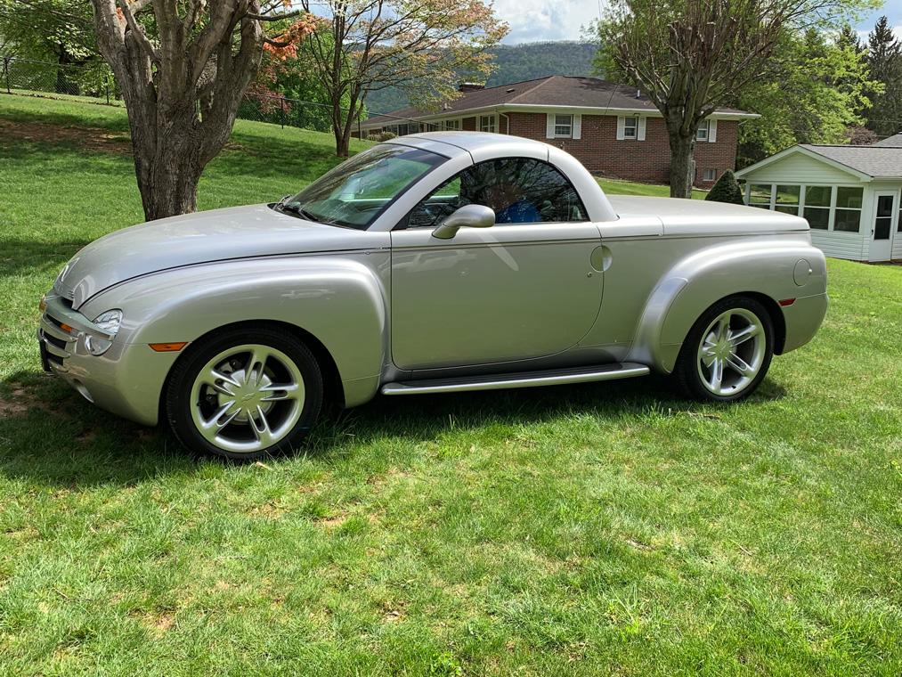 2004 Chevy SSR Convertible Truck Only 2,781 Miles!!!