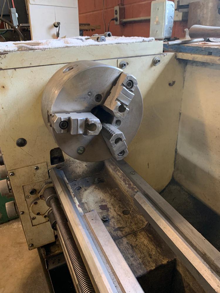 2010 Victor 1440B Lathe