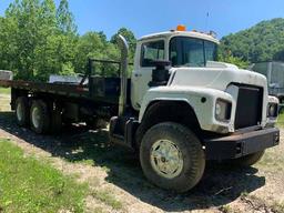 1986 Mack Tantum Roll Back