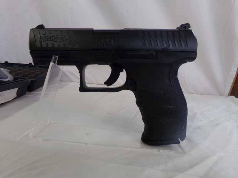 Walther PPQ 9mm w/Hard case