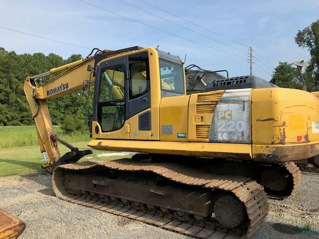 2006 Komatsu PC220LC-8 VIN#: KMTPC145K02070019  32" Tracks  Hours: 15,149  Ser: 70019