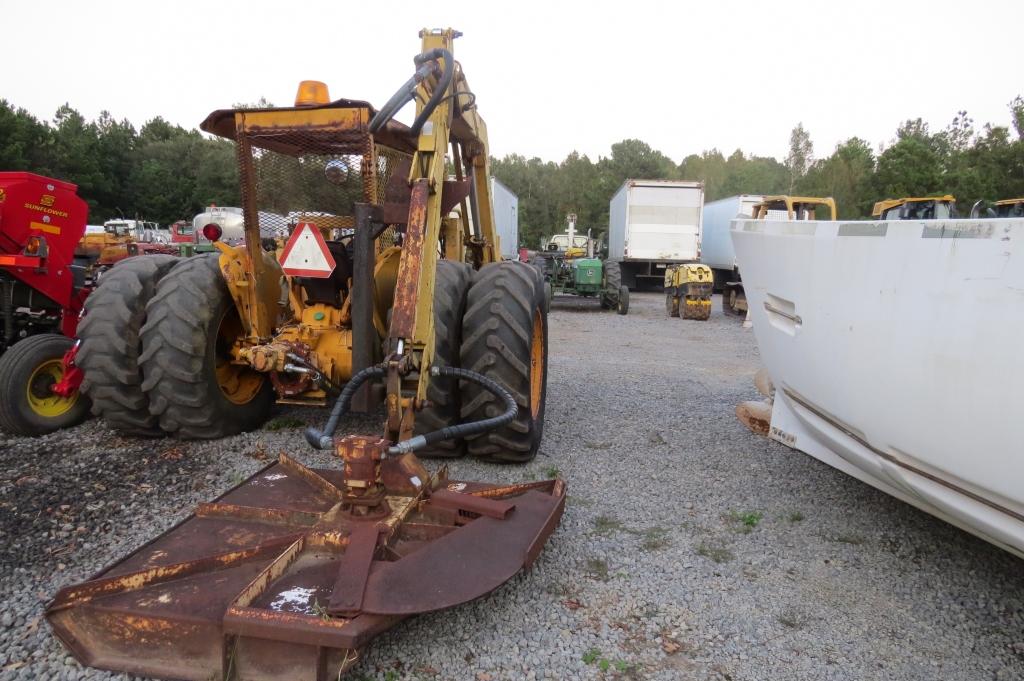 "John Deere 2750 w/ Alamo Cutter SN: L02950G557395