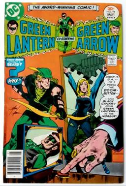 GREEN LANTERN AND GREEN ARROW:  Lure For An Assassin! - DC Comics