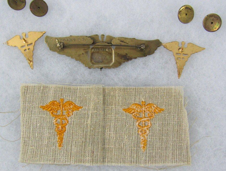 Rare Early WWII US Army Air Corp Flight Surgeon Wings/Collar Insignia