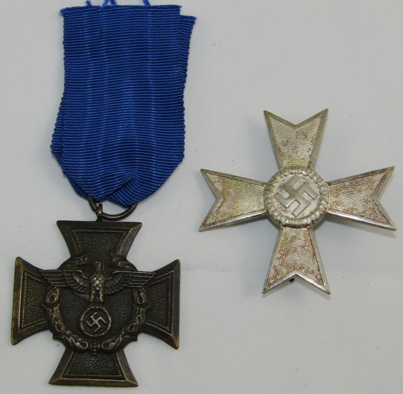 2pcs-WW2 German Customs Service Medal-1st Class War Merit Cross W/O Swords