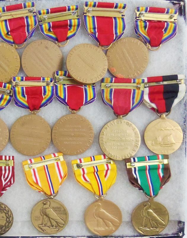 22pcs-U.S. WW2 Victory , Occupation and Campaign Medals.