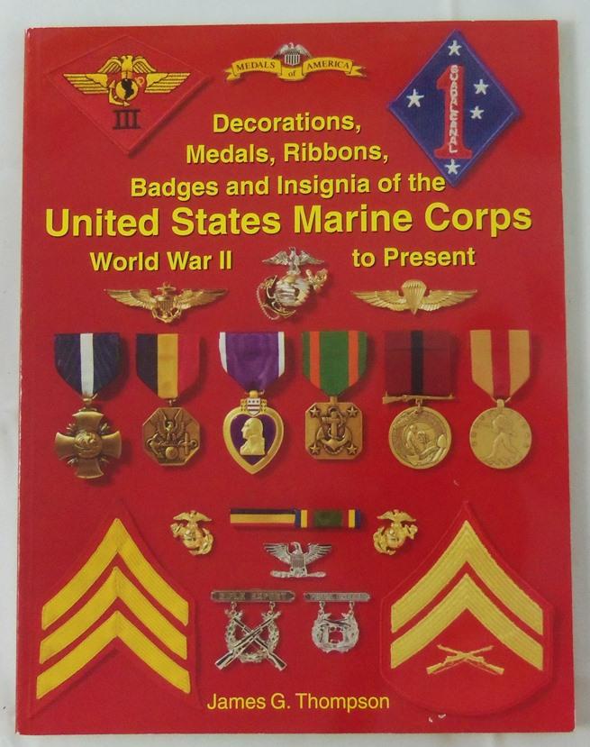5 pcs. WWII and Later US Insignia/Badges Reference Books