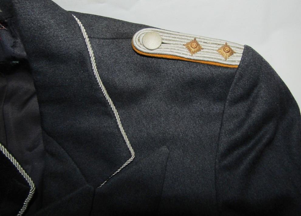 Scarce WW2 Luftwaffe Officer's Dress Jacket-Paratroops/Flight Officer