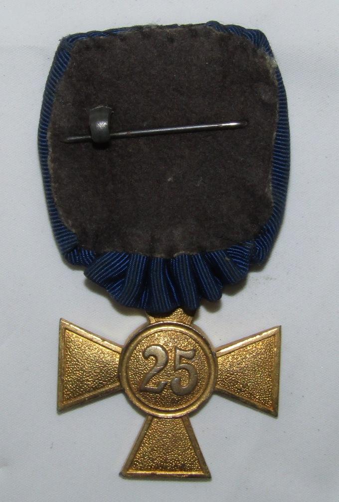 Rare WW2 Wehrmacht 40 Year Long Service Medal on Parade Mount