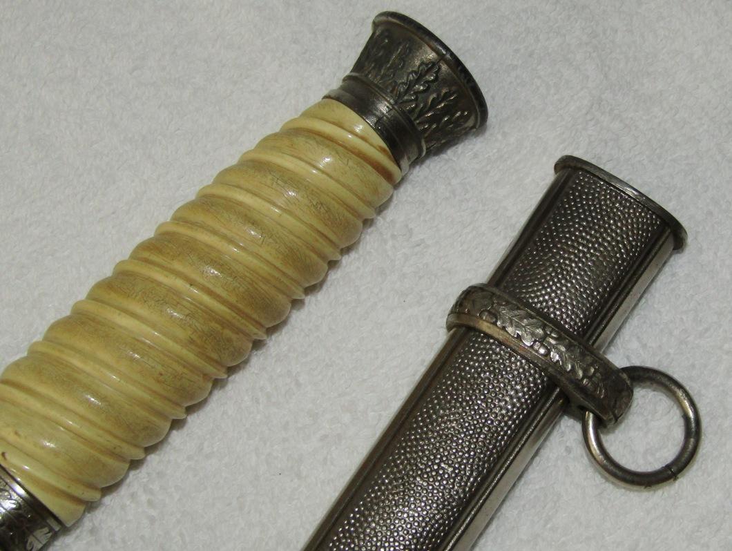 WW2 Wehrmacht Officer's Dagger With Dedication on Cross Guard-Scarce Maker