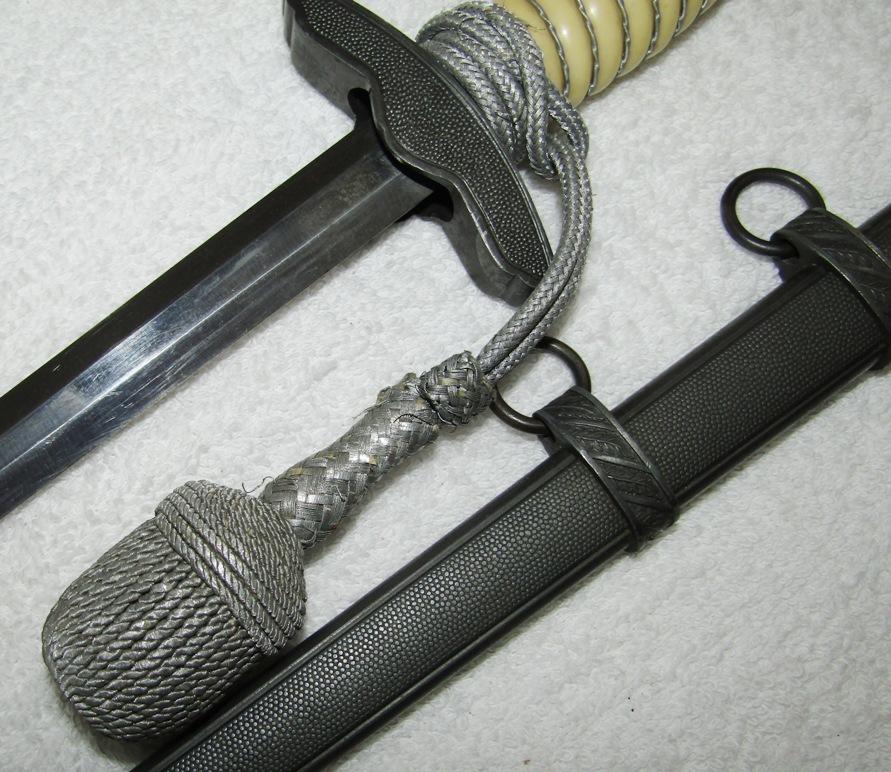 Minty WW2 Luftwaffe Officer's 2nd Model Dress Dagger W/Scabbard/Portapee