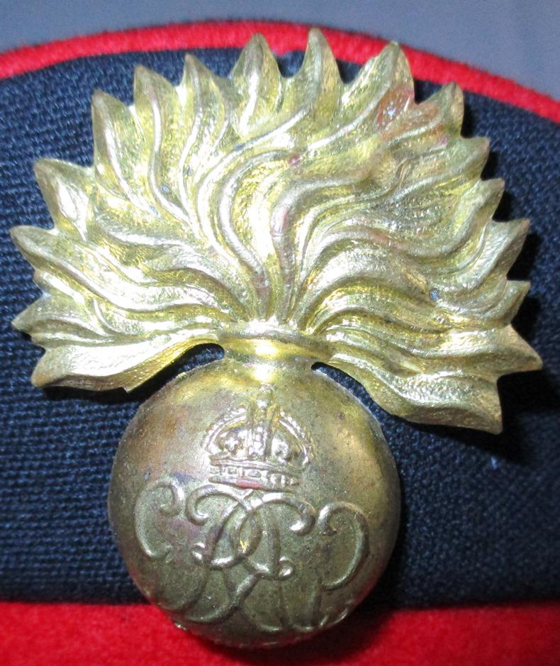 WW2 Royal Canadian Artillery Peak Hat W/Flaming Bomb Insignia