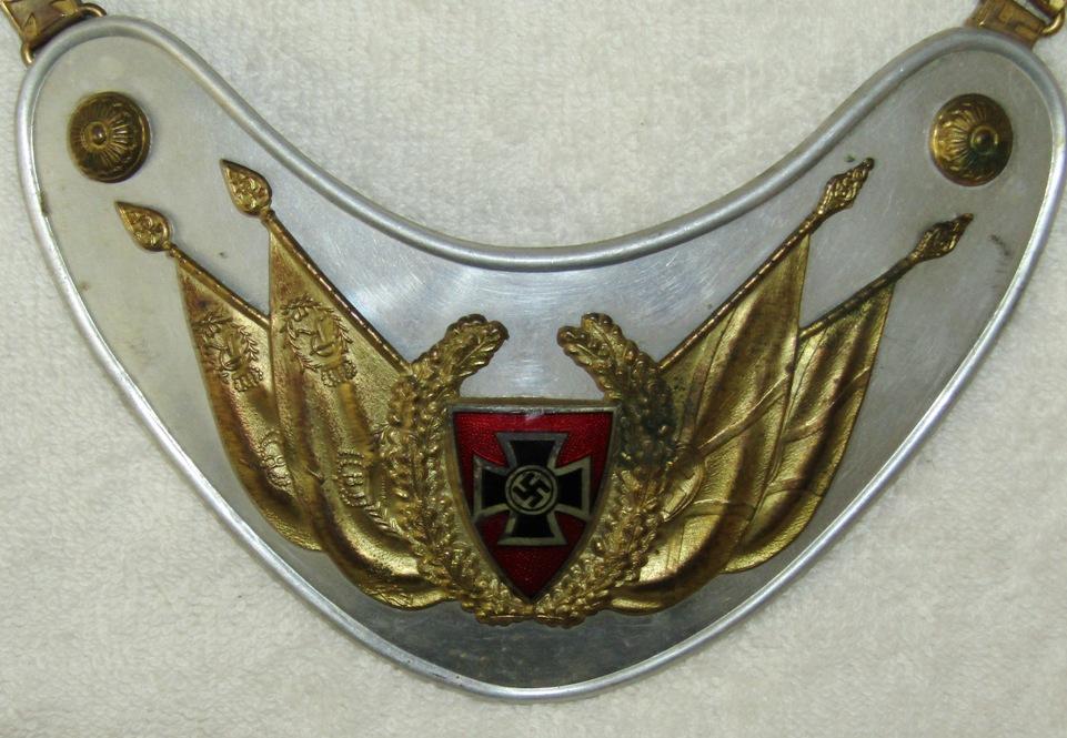 2nd Type German Soldier Veteran's (NSRKB) Flag Bearer Gorget