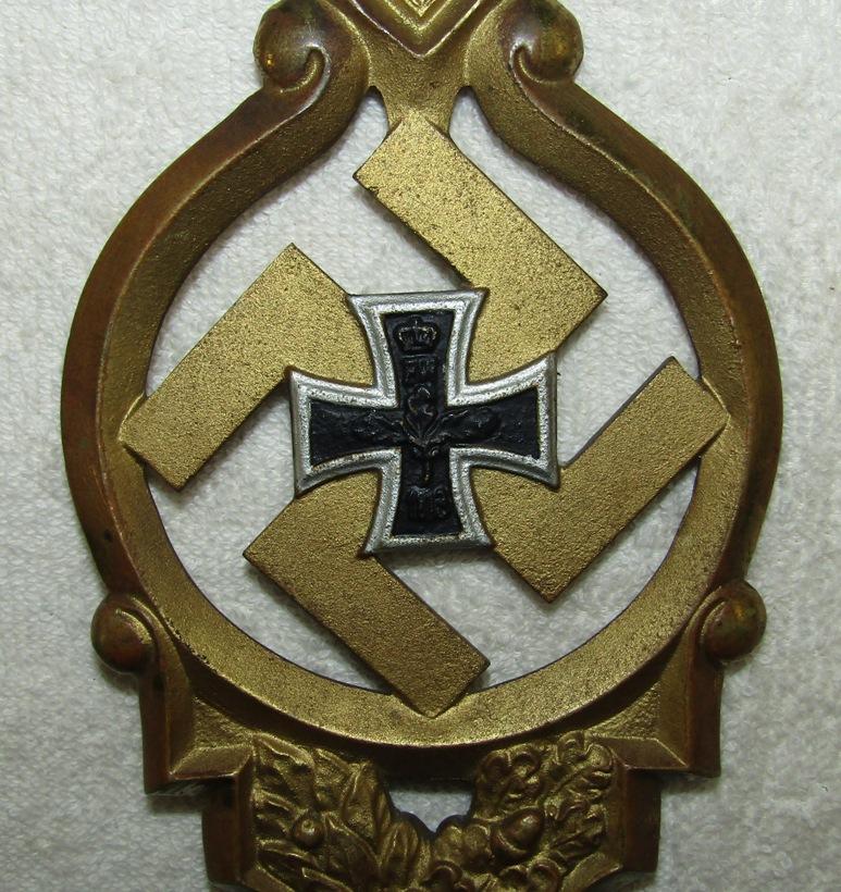 German Soldier Veteran's Flag Pole Top (DRKB)