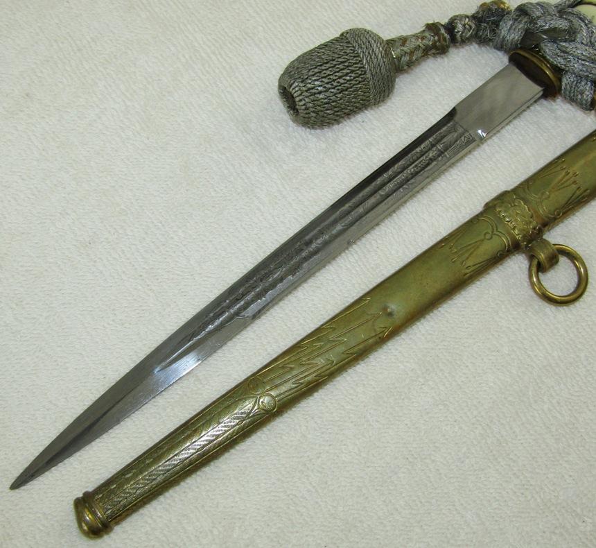 Eickhorn Kriegsmarine Officer's Dagger With Lightning Bolt Scabbard-Portapee In Correct Tie