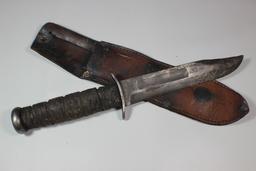 US WW2 USMC Marked Ka-Bar Fighting Knife With Leather Scabbard. Rough. Blade Marked.