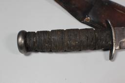 US WW2 USMC Marked Ka-Bar Fighting Knife With Leather Scabbard. Rough. Blade Marked.