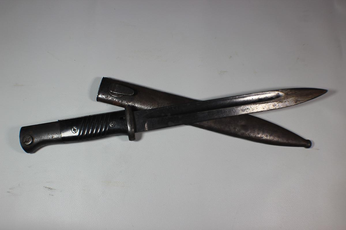 WW2 German K98 Bayonet. 42 ASW. Mismatched Unmarked Scabbard.