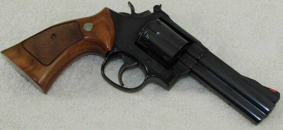 Smith & Wesson Model 586-4 .357 Magnum Revolver