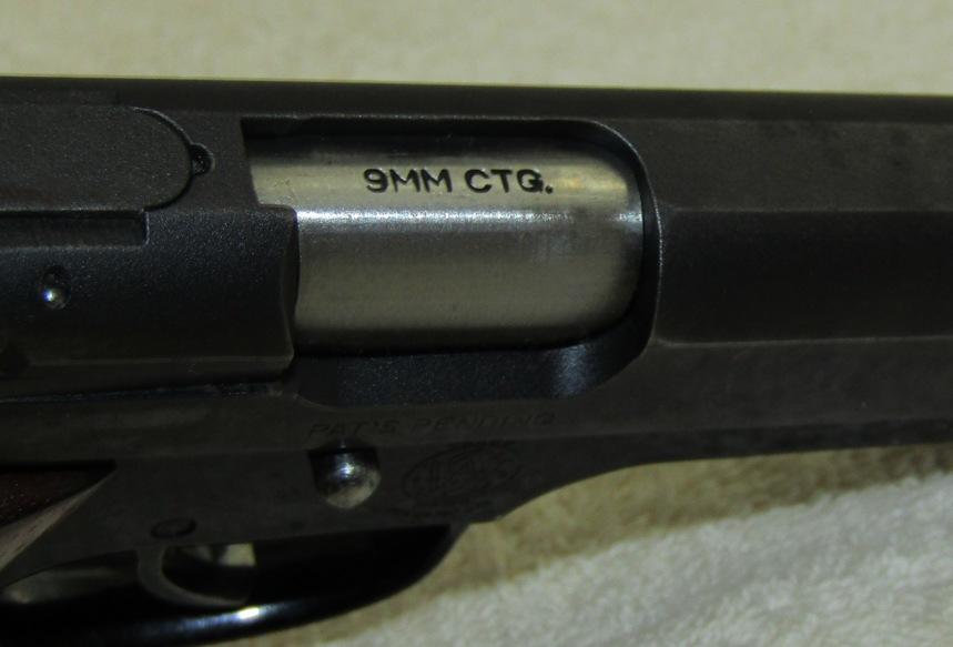 Smith & Wesson Model 39-2 Semi Auto 9mm Pistol