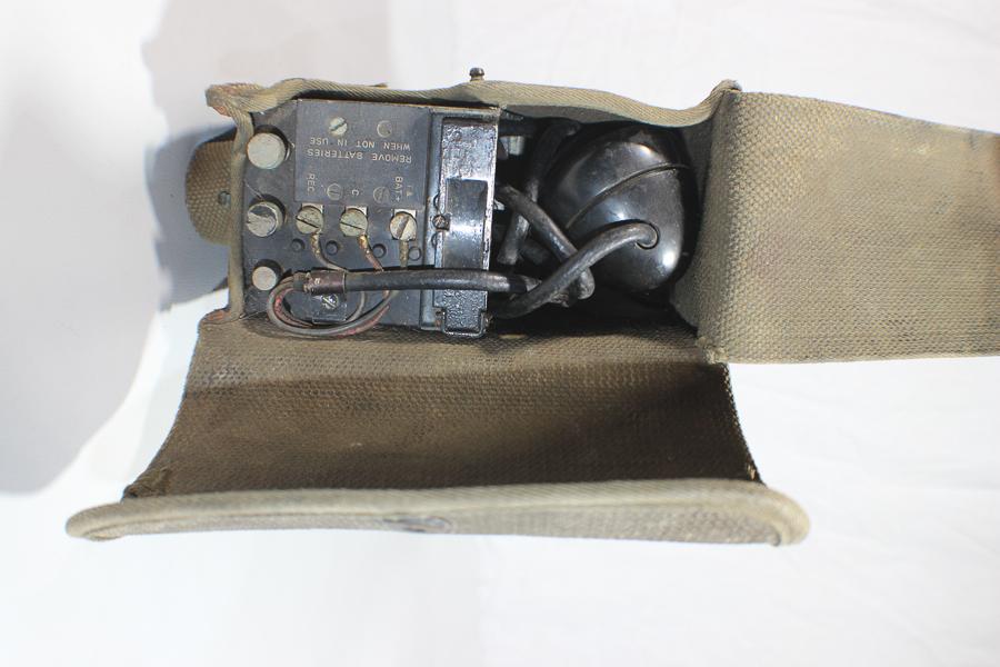 US WW2 EE-8-B Field Telephone Phone. Signal Corps. W/ Case.