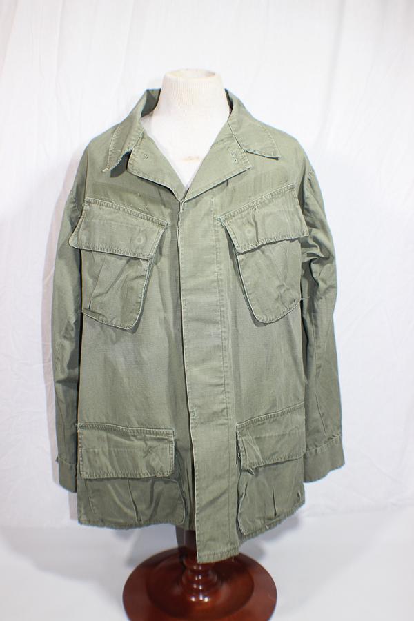 US Vietnam Poplin Rip Stop Jungle Jacket. Size Small Regular. 1968.