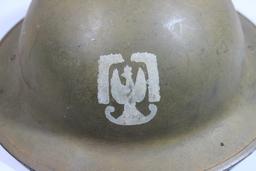 WW2 Free Polish British Helmet W/ Painted Insignia