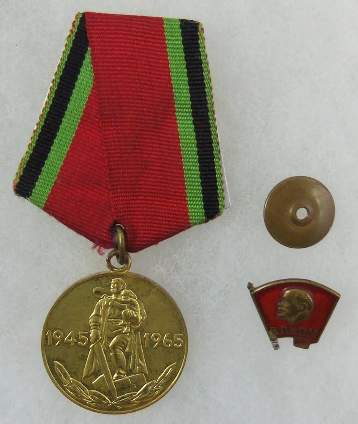 2 pcs. Russian Jubilee Medal/Lenin CCCP Lapel Pin