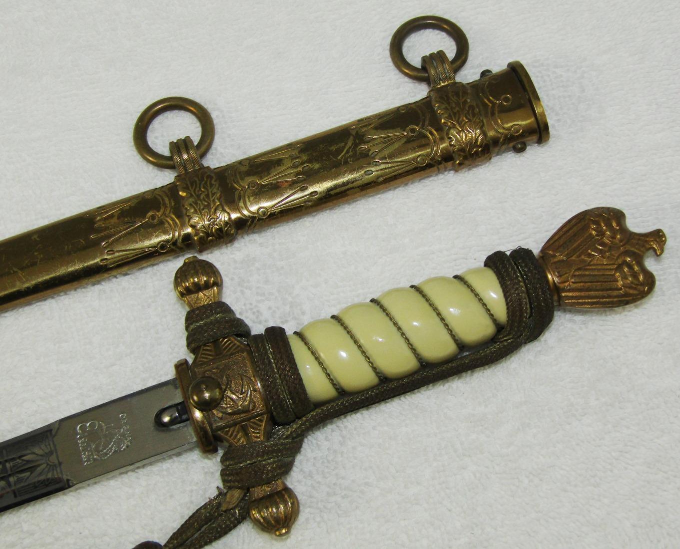 Kriegsmarine Officer's Dagger With Scabbard/Portapee-Eickhorn