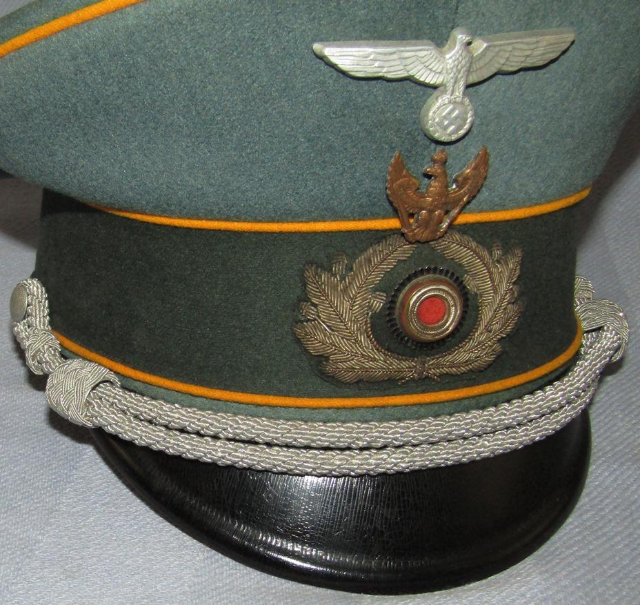 German Cavalry Officer's Visor Cap With  “Schwedter Adler” Traditions Badge