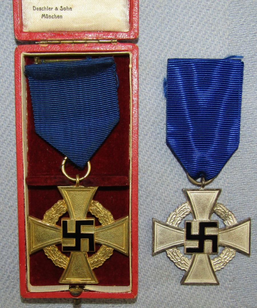 2pcs-25 & 40 Year Civil Service Medals