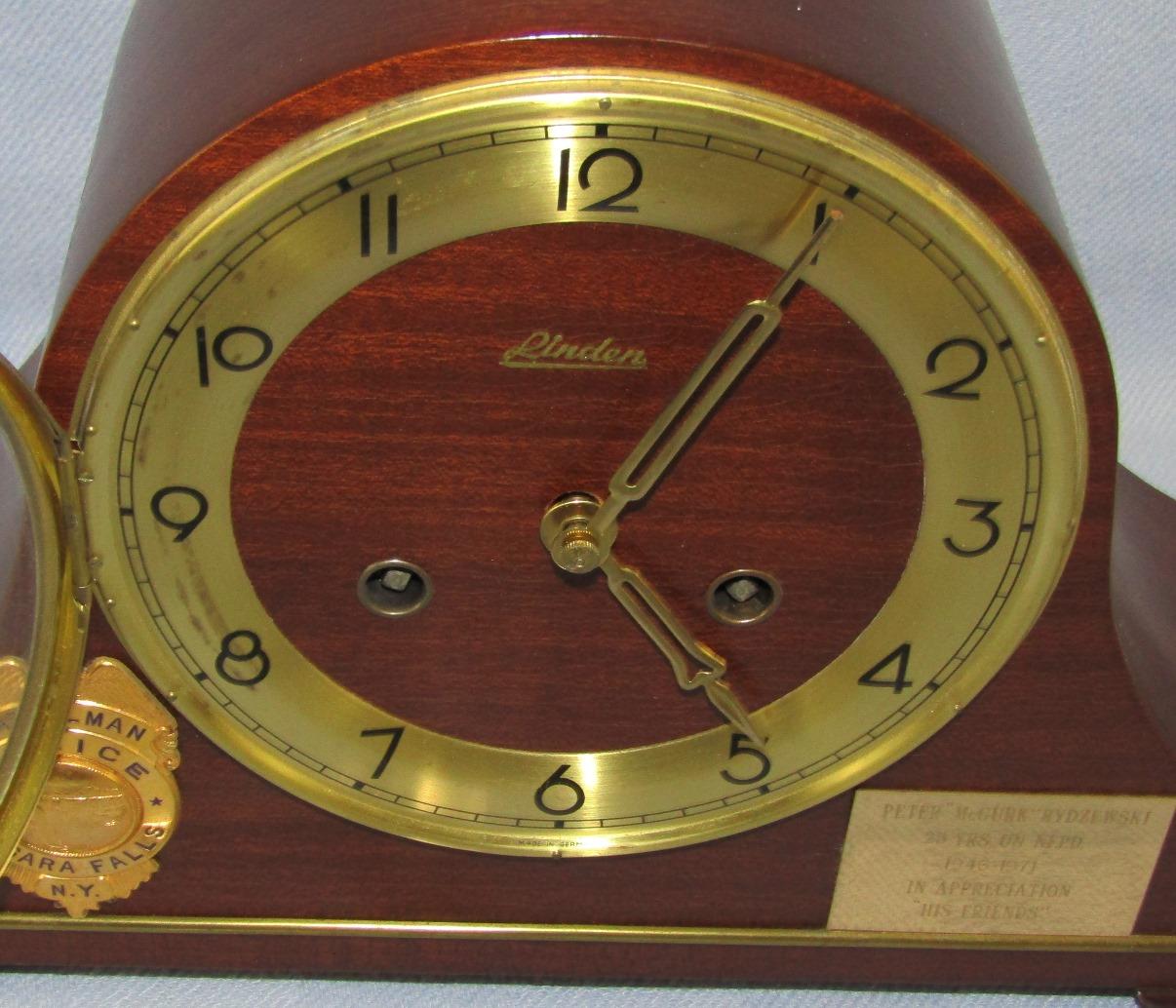 Ca. 1971 Niagra Falls, N.Y. Police Dept. Patrolman Presentation Retirement Clock W/Badge