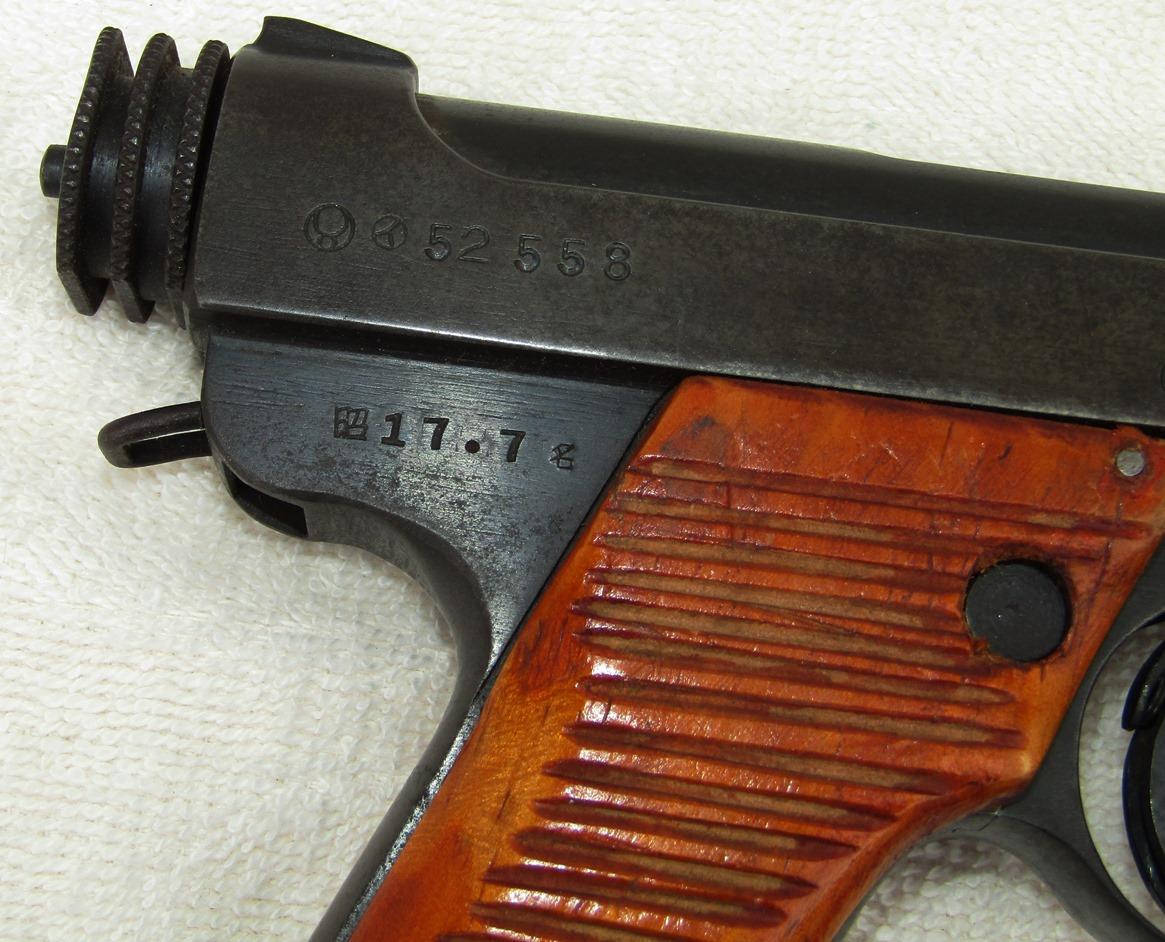 WW2 Japanese Type 14 Nambu Pistol With Magazine Clip
